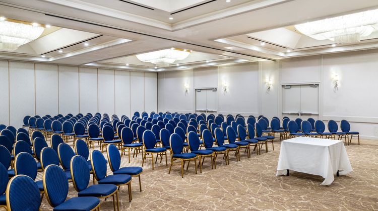 Crowne Plaza Los Angeles Harbor Hotel Ballroom