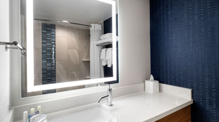 Fairfield Inn & Suites Boulder Room
