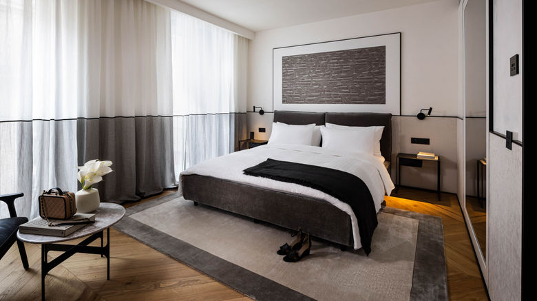 <b>Juno Hotel Sofia Room</b>. Images powered by <a href="https://www.leonardoworldwide.com/" title="Leonardo Worldwide" target="_blank">Leonardo</a>.