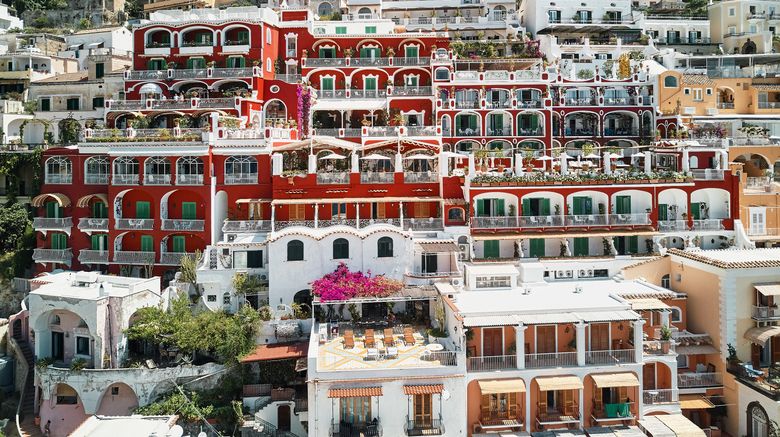 <b>Le Sirenuse Hotel Room</b>. Images powered by <a href=https://www.travelagewest.com/Hotels/Positano-Italy/