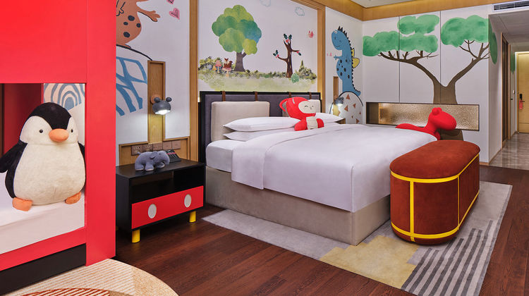 HUALUXE Bay Hot Spring Resort Suite