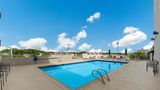 Red Roof PLUS+ Virginia Beach - Seaside Pool