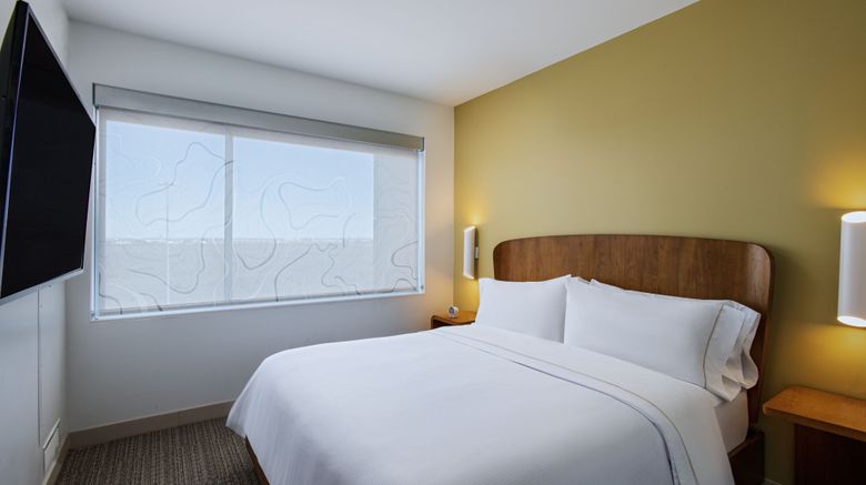 <b>Element Dallas Las Colinas Room</b>. Images powered by <a href="https://www.leonardoworldwide.com/" title="Leonardo Worldwide" target="_blank">Leonardo</a>.