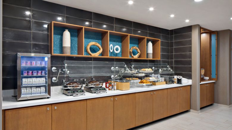 <b>SpringHill Suites Hilton Head Island Restaurant</b>. Images powered by <a href="https://www.leonardoworldwide.com/" title="Leonardo Worldwide" target="_blank">Leonardo</a>.