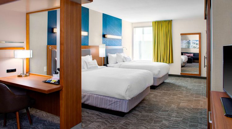 SpringHill Suites Kansas City Lenexa Suite