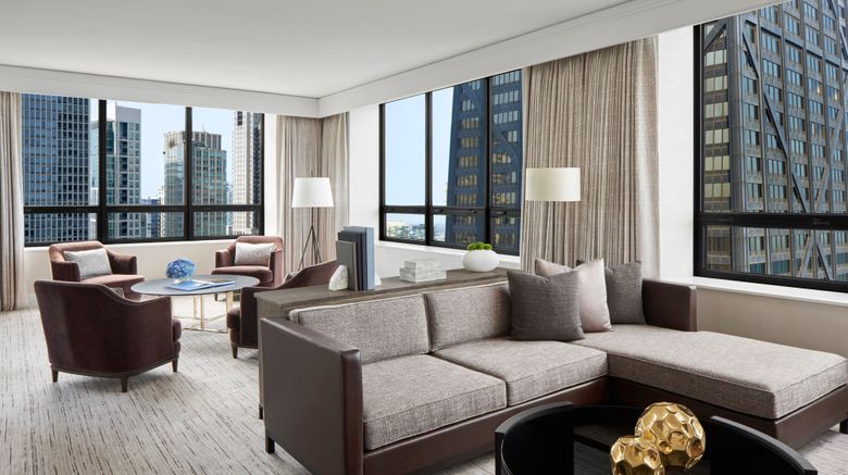 <b>The Ritz-Carlton, Chicago Room</b>. Images powered by <a href="https://www.leonardoworldwide.com/" title="Leonardo Worldwide" target="_blank">Leonardo</a>.