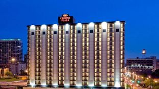 Crowne Plaza Chicago West Loop