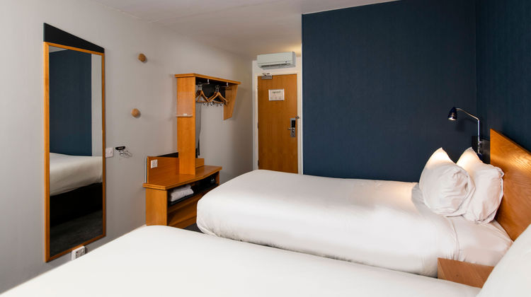 Holiday Inn Express City Centre Room