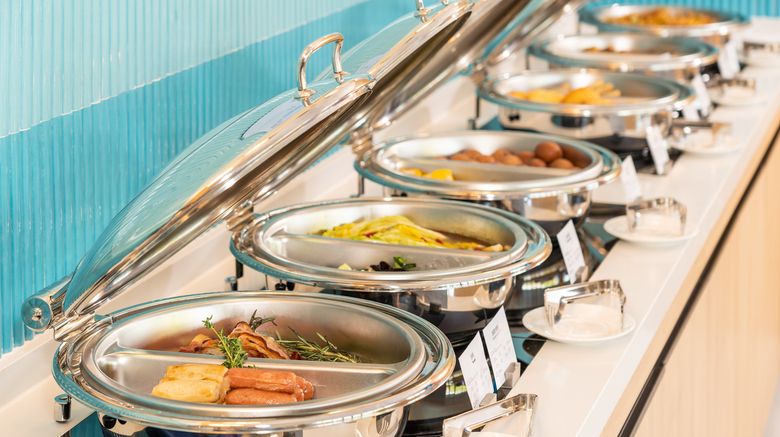 <b>Holiday Inn Exp Golden Pebble Beach Restaurant</b>. Images powered by <a href="https://www.leonardoworldwide.com/" title="Leonardo Worldwide" target="_blank">Leonardo</a>.