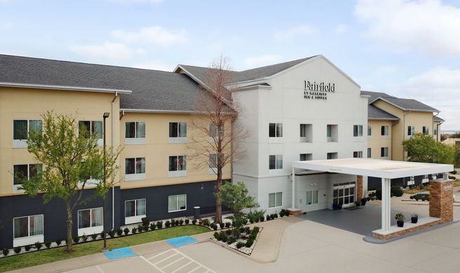 Fairfield Inn & Suites Denton Exterior