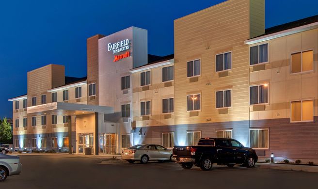 Fairfield Inn & Suites I-30 West Exterior