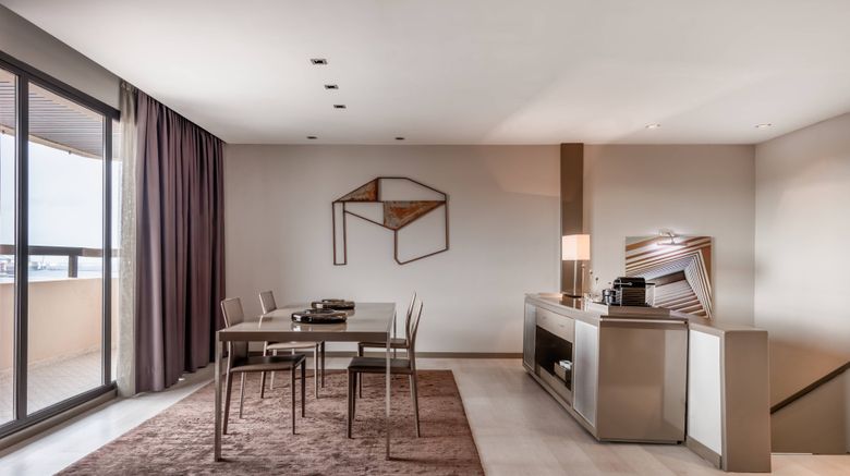 <b>AC Hotel Iberia Las Palmas Room</b>. Images powered by <a href="https://www.leonardoworldwide.com/" title="Leonardo Worldwide" target="_blank">Leonardo</a>.
