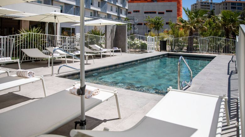 <b>AC Hotel Marseille Velodrome Pool</b>. Images powered by <a href="https://www.leonardoworldwide.com/" title="Leonardo Worldwide" target="_blank">Leonardo</a>.