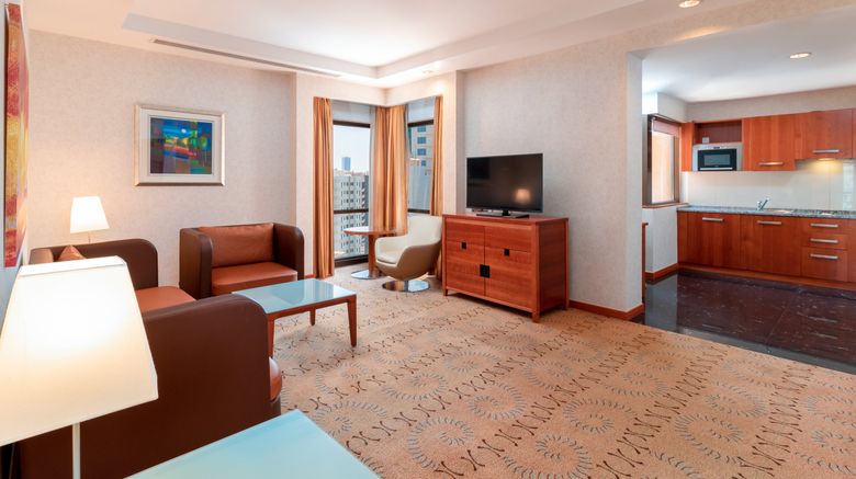 <b>Holiday Inn Suites Kuwait Salmiya Suite</b>. Images powered by <a href="https://www.leonardoworldwide.com/" title="Leonardo Worldwide" target="_blank">Leonardo</a>.