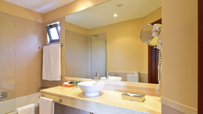 <b>Pestana Porto Santo Beach Resort & Spa Room</b>. Images powered by <a href="https://www.leonardoworldwide.com/" title="Leonardo Worldwide" target="_blank">Leonardo</a>.