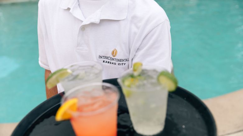 <b>InterContinental Kansas City Pool</b>. Images powered by <a href="https://www.leonardoworldwide.com/" title="Leonardo Worldwide" target="_blank">Leonardo</a>.