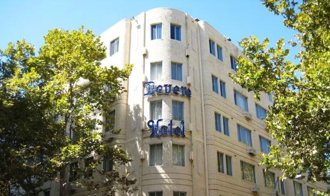 DeVere Hotel Exterior