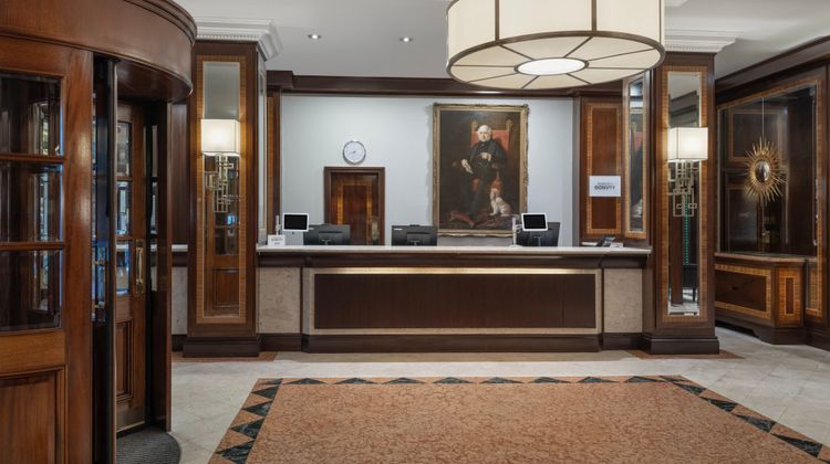 Delta Hotels Birmingham Lobby