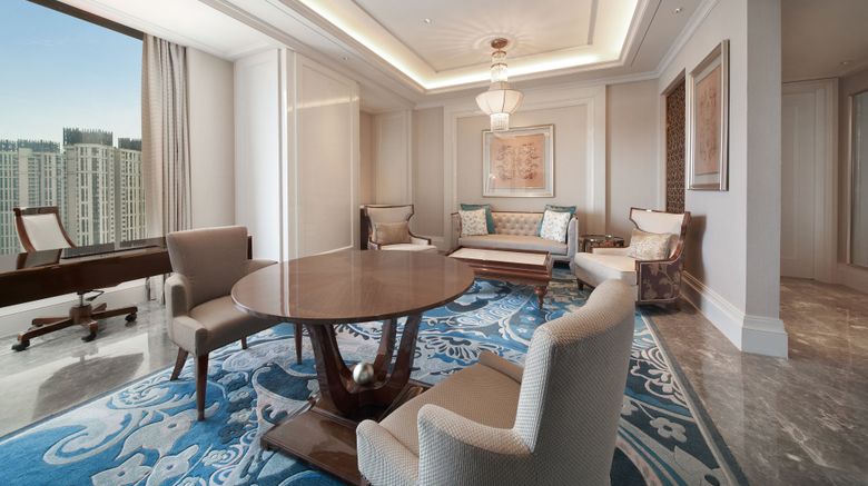 <b>Sheraton Grand Wuhan Hankou Hotel Suite</b>. Images powered by <a href="https://www.leonardoworldwide.com/" title="Leonardo Worldwide" target="_blank">Leonardo</a>.