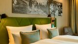 Motel One Salzburg Room