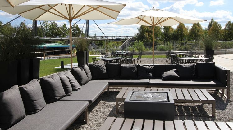 Motel One Munich-Garching Exterior