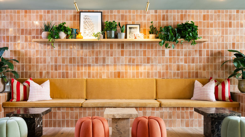 <b>Palihotel Hollywood Lobby</b>. Images powered by <a href="https://www.leonardoworldwide.com/" title="Leonardo Worldwide" target="_blank">Leonardo</a>.