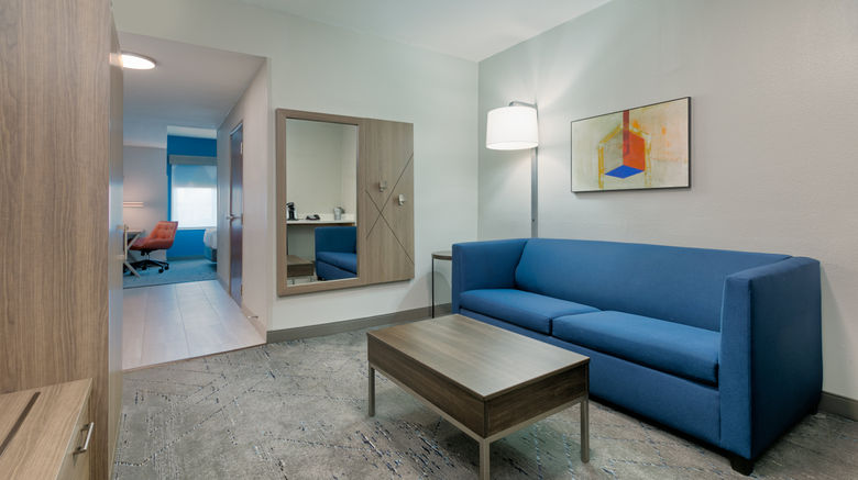 <b>Holiday Inn Express Hotel & Suites Room</b>. Images powered by <a href="https://www.leonardoworldwide.com/" title="Leonardo Worldwide" target="_blank">Leonardo</a>.