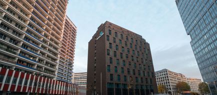 Motel One Berlin-Spittelmarkt Exterior