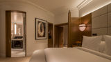 <b>Four Seasons Hotel London Tower Bridge Room</b>. Images powered by <a href="https://www.leonardoworldwide.com/" title="Leonardo Worldwide" target="_blank">Leonardo</a>.