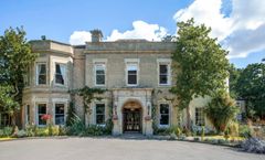 Woodland Manor Hotel