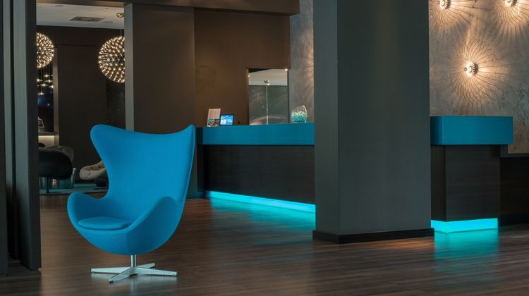 Motel One Berlin-Tiergarten Lobby
