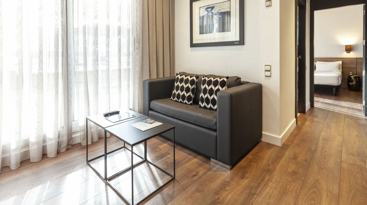 Derby Hotel Suite