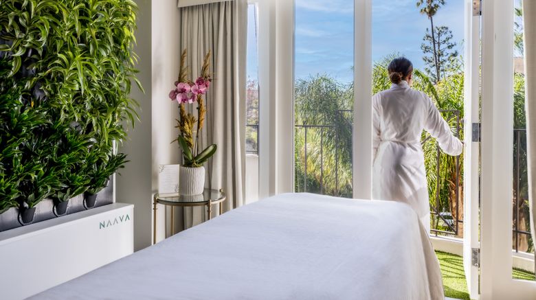 <b>Four Seasons Los Angeles - Beverly Hills Spa</b>. Images powered by <a href="https://www.leonardoworldwide.com/" title="Leonardo Worldwide" target="_blank">Leonardo</a>.