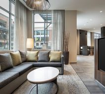 Courtyard by Marriott Nanaimo Lobby