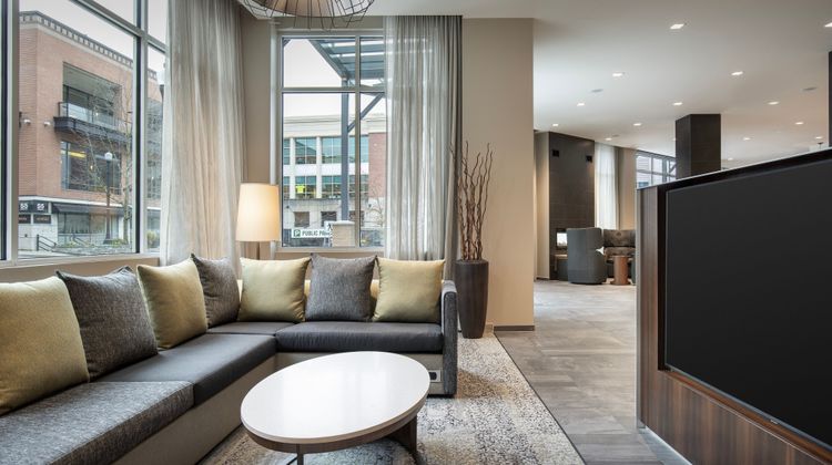 Courtyard by Marriott Nanaimo Lobby