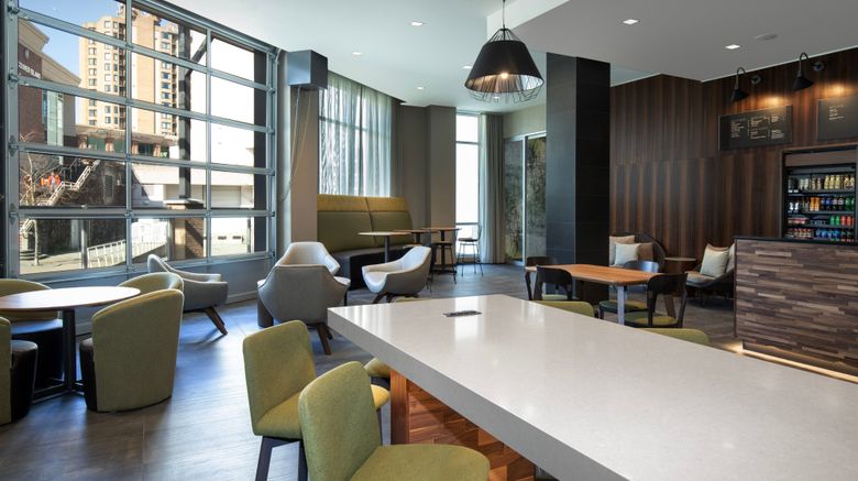 <b>Courtyard by Marriott Nanaimo Restaurant</b>. Images powered by <a href="https://www.leonardoworldwide.com/" title="Leonardo Worldwide" target="_blank">Leonardo</a>.