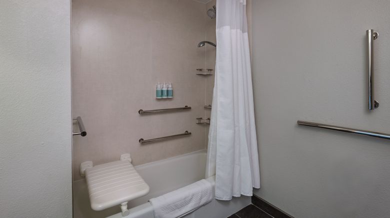 <b>Courtyard Dallas Arlington/Entertainment Room</b>. Images powered by <a href="https://www.leonardoworldwide.com/" title="Leonardo Worldwide" target="_blank">Leonardo</a>.