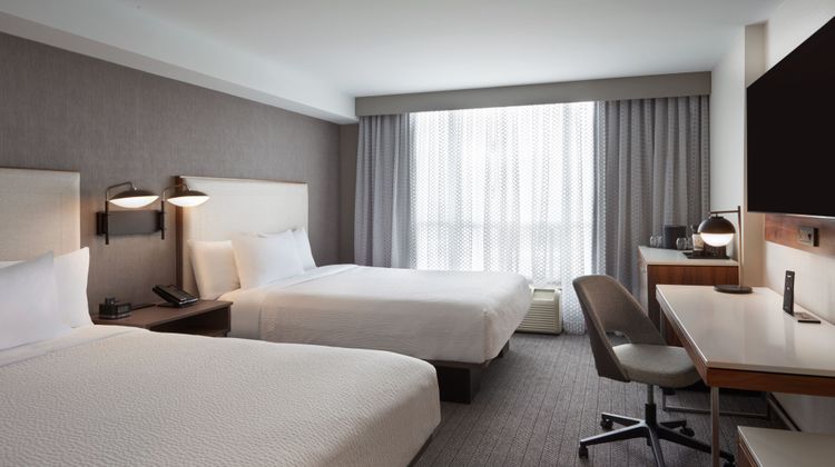 Courtyard By Marriott Kitchener Room