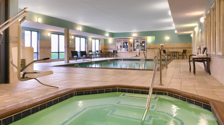 Holiday Inn Express and Suites, Helena Pool