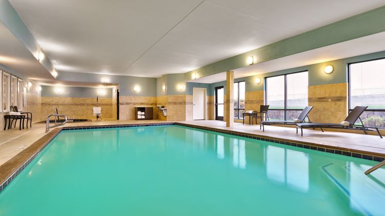 Holiday Inn Express and Suites, Helena Pool