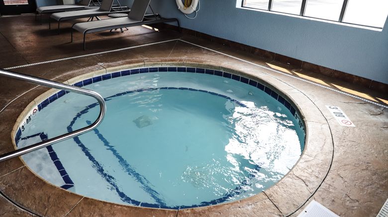 <b>Holiday Inn Express and Suites Donegal Pool</b>. Images powered by <a href="https://www.leonardoworldwide.com/" title="Leonardo Worldwide" target="_blank">Leonardo</a>.