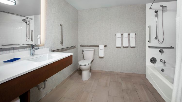 Holiday Inn Express Civic Center Room