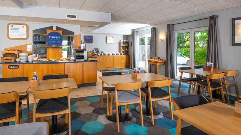 <b>Holiday Inn Express Peterborough Restaurant</b>. Images powered by <a href="https://www.leonardoworldwide.com/" title="Leonardo Worldwide" target="_blank">Leonardo</a>.