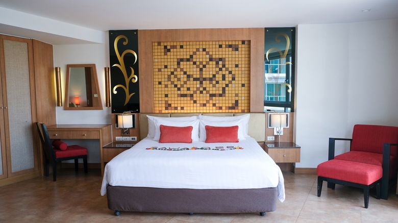 <b>Centara Nova Hotel & Spa Pattaya Suite</b>. Images powered by <a href="https://www.leonardoworldwide.com/" title="Leonardo Worldwide" target="_blank">Leonardo</a>.