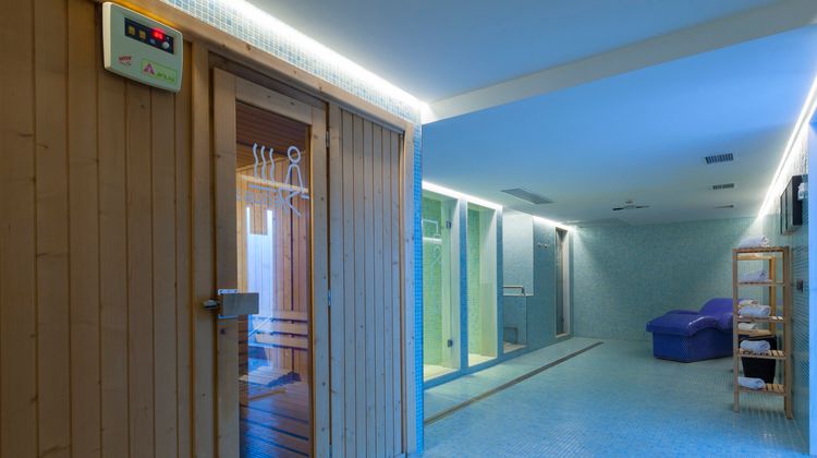 Axor Barajas Hotel Spa