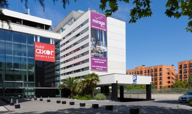 Axor Barajas Hotel Exterior