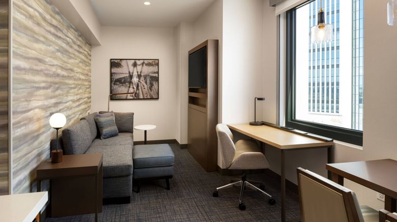 <b>Residence Inn Oakland Downtown Room</b>. Images powered by <a href="https://www.leonardoworldwide.com/" title="Leonardo Worldwide" target="_blank">Leonardo</a>.