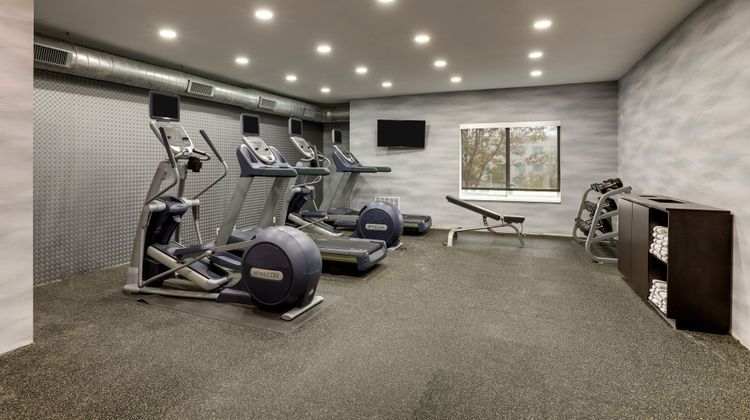 Fairfield Inn & Suites I-30 West Recreation