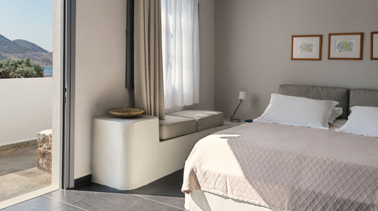 Petra Hotel & Suites Room