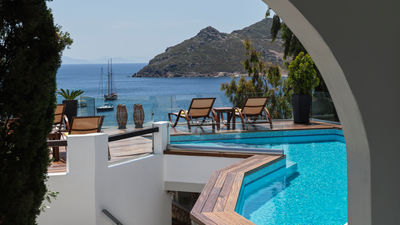 Petra Hotel & Suites